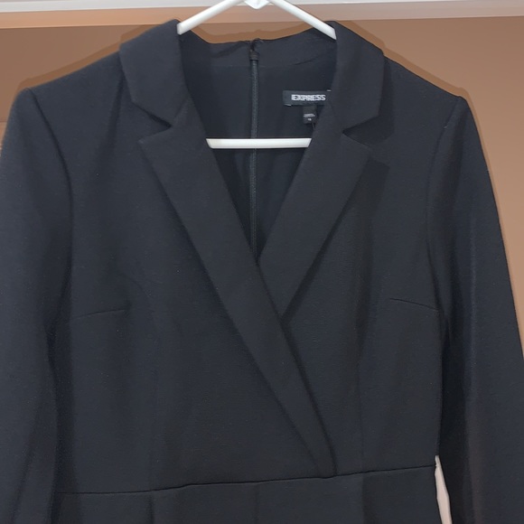 BLAZER JUMPSUIT 🖤 - Picture 3 of 5